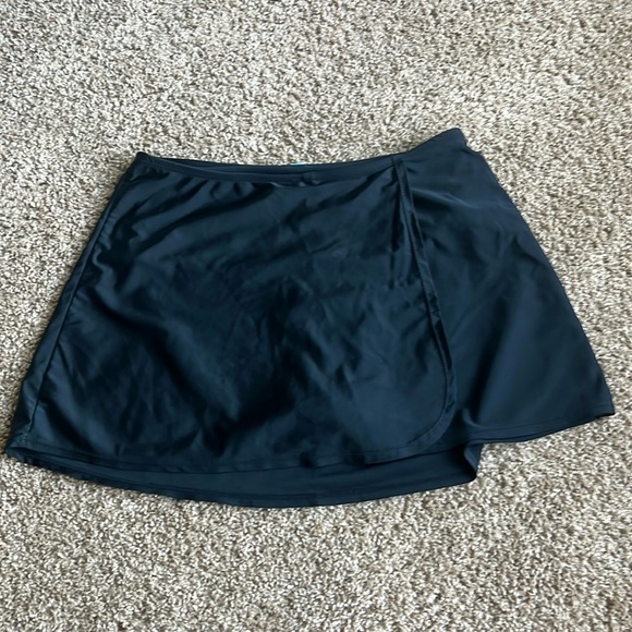 Assets by Spanx Swim Skirt Size M - Picture 2 of 7